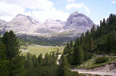 Montagnes rosées des Dolomites